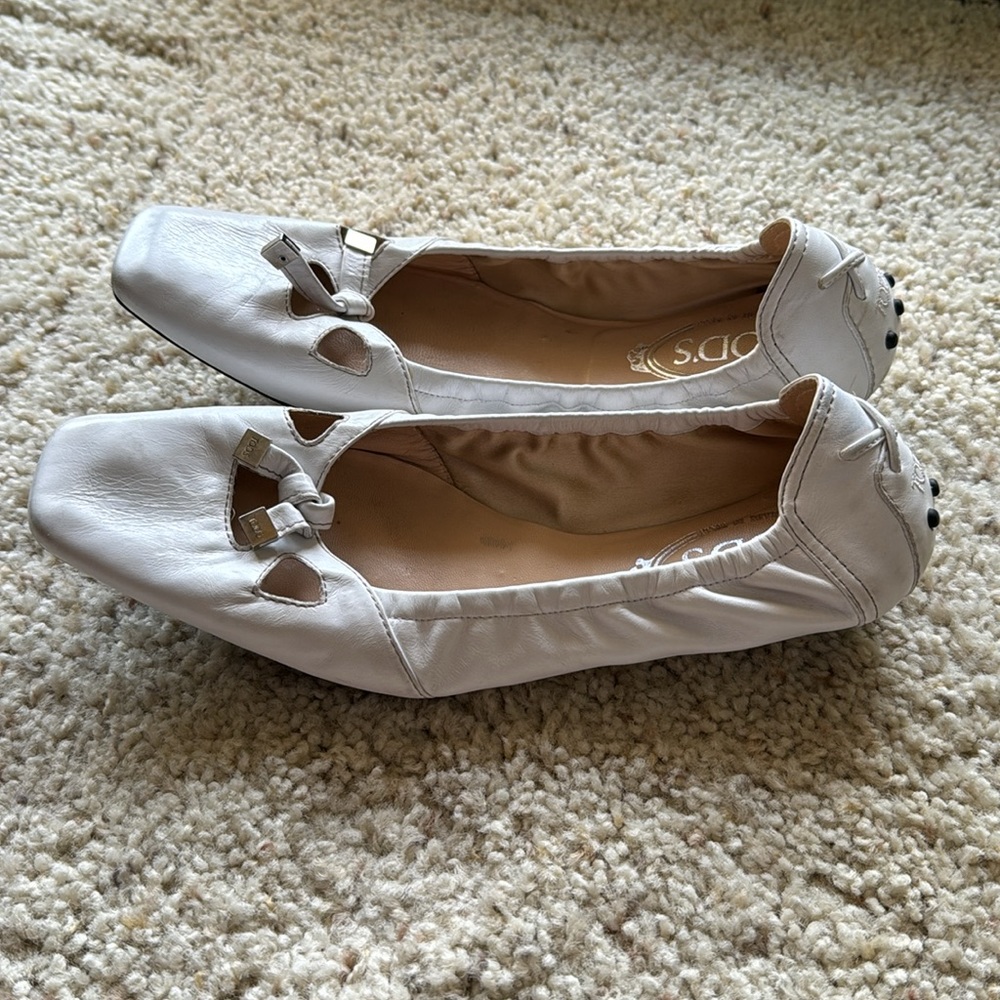 Tod’s white ballerina flats size 9 1/2